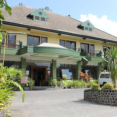 Hotel Winotosastro Garden Γιογκιακάρτα Εξωτερικό φωτογραφία