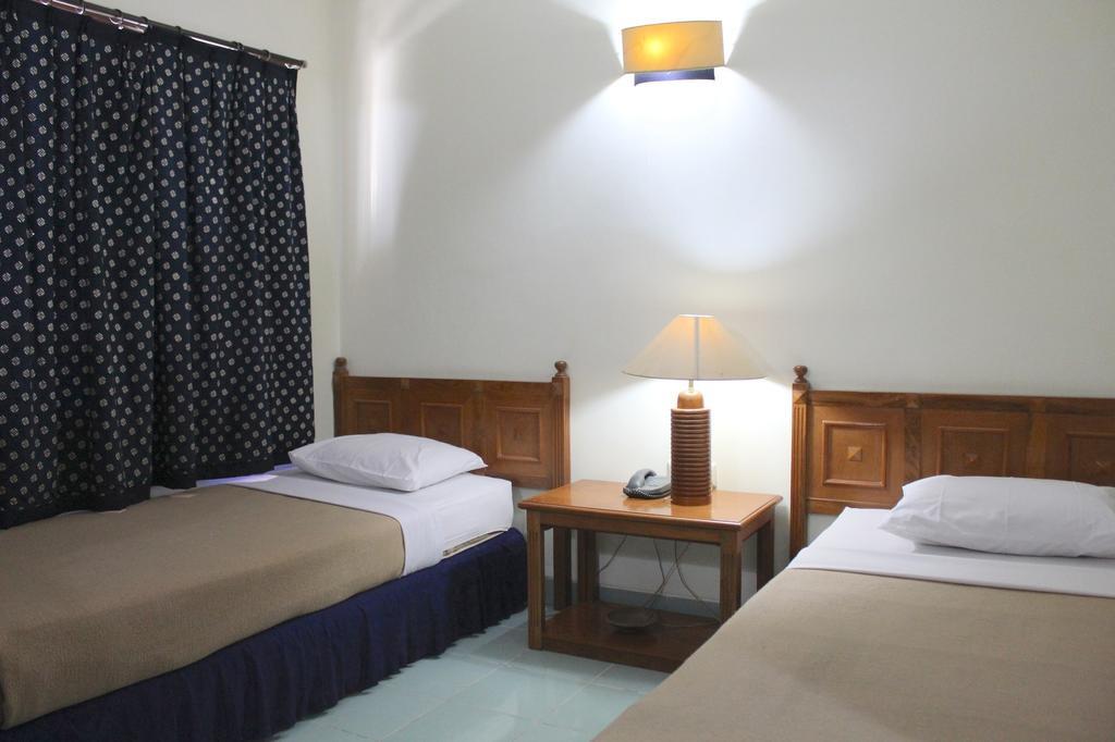 Hotel Winotosastro Garden Γιογκιακάρτα Εξωτερικό φωτογραφία